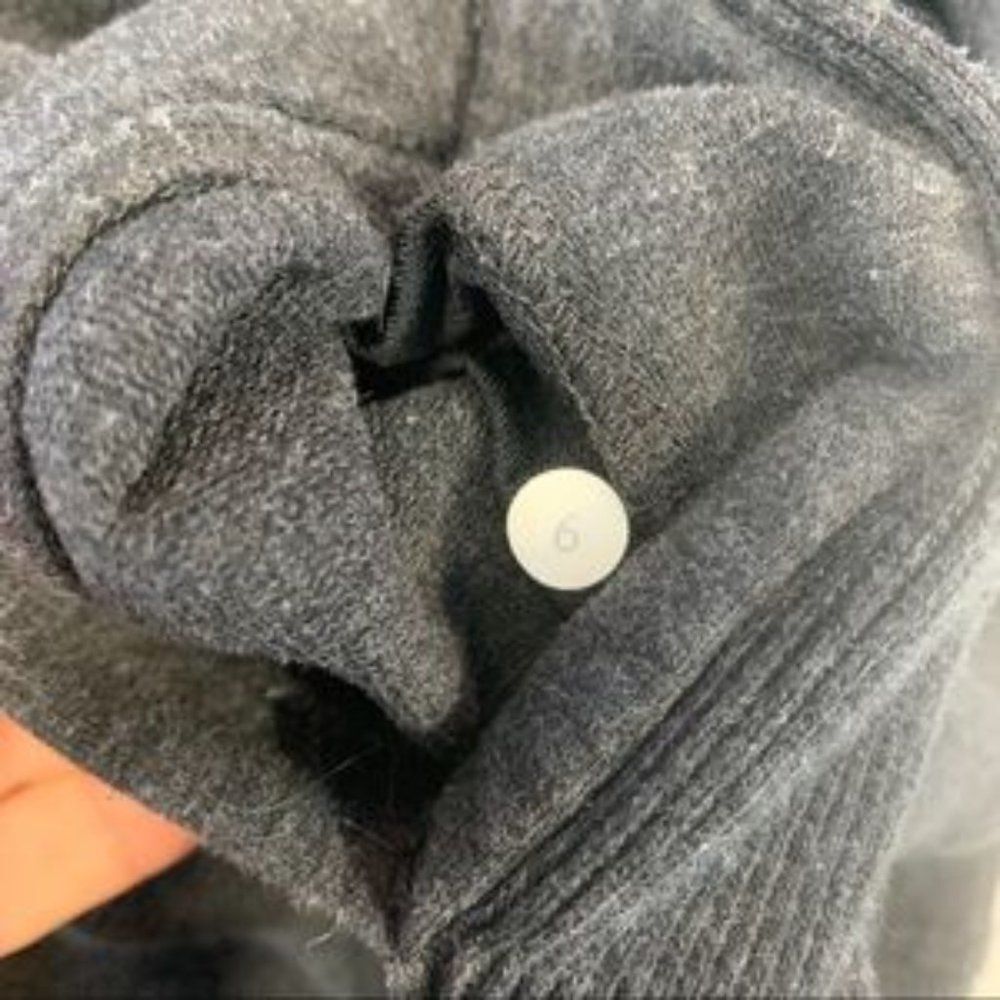 Lululemon fireside hoodie jacket cable knit in coal grey and black - Picture 11 of 14